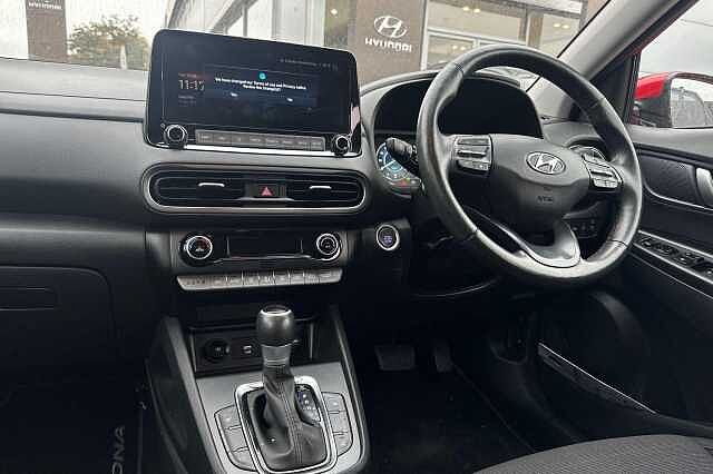 Hyundai KONA 1.6 GDi Hybrid Premium 5dr DCT RED