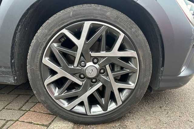 Hyundai KONA 1.6 GDi Hybrid Premium 5dr DCT RED