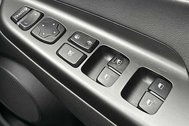 Hyundai KONA 1.6 GDi Hybrid Ultimate 5dr DCT