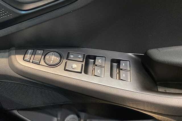Hyundai IONIQ 1.6 GDi Hybrid Premium 5dr DCT