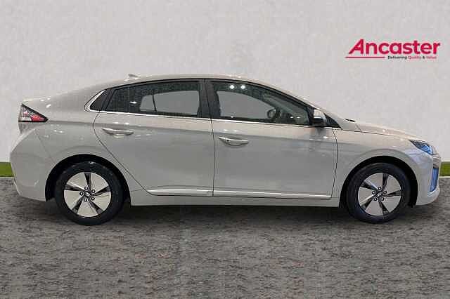 Hyundai IONIQ 1.6 GDi Hybrid Premium 5dr DCT
