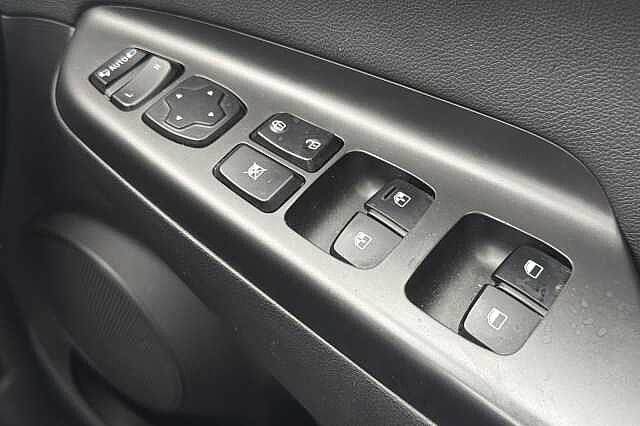 Hyundai KONA 150kW Premium SE 64kWh 5dr Auto