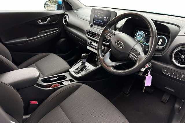 Hyundai KONA 1.6 GDi Hybrid SE Connect 5dr DCT Dive blue