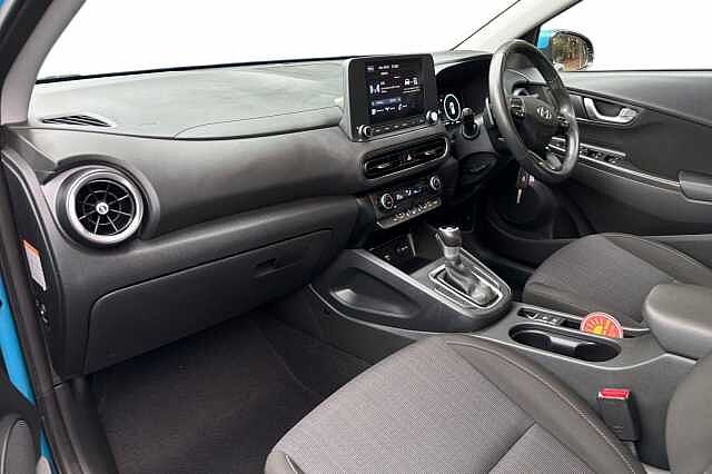 Hyundai KONA 1.6 GDi Hybrid SE Connect 5dr DCT Dive blue