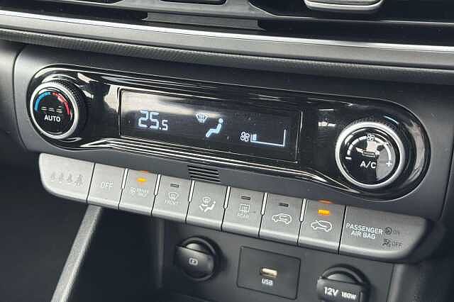 Hyundai KONA 1.6 GDi Hybrid SE Connect 5dr DCT Dive blue