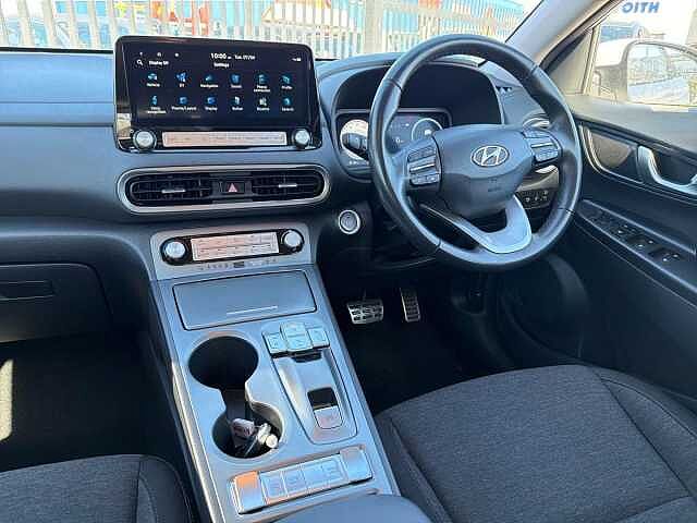 Hyundai KONA 100kW SE Connect 39kWh 5dr Auto lid - Atlas white