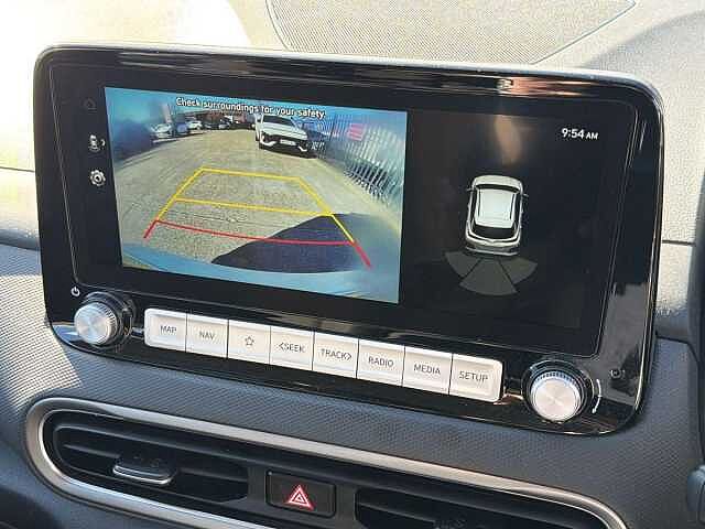 Hyundai KONA 100kW SE Connect 39kWh 5dr Auto lid - Atlas white