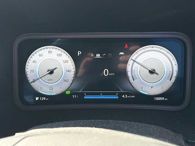 Hyundai KONA 100kW SE Connect 39kWh 5dr Auto lid - Atlas white