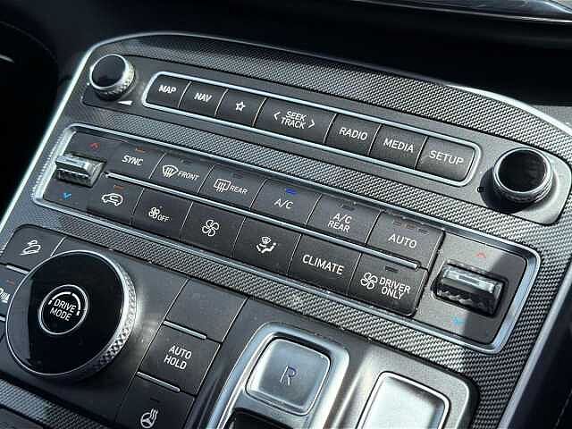 Hyundai SANTA FE 1.6 TGDi Hybrid Ultimate 5dr Auto