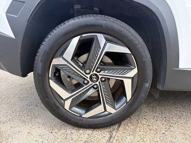 Hyundai TUCSON 1.6 TGDi Hybrid 230 Premium 5dr 2WD Auto White