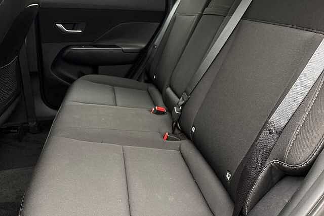 Hyundai KONA 1.6 Hybrid 138 Advance 5dr DCT Black